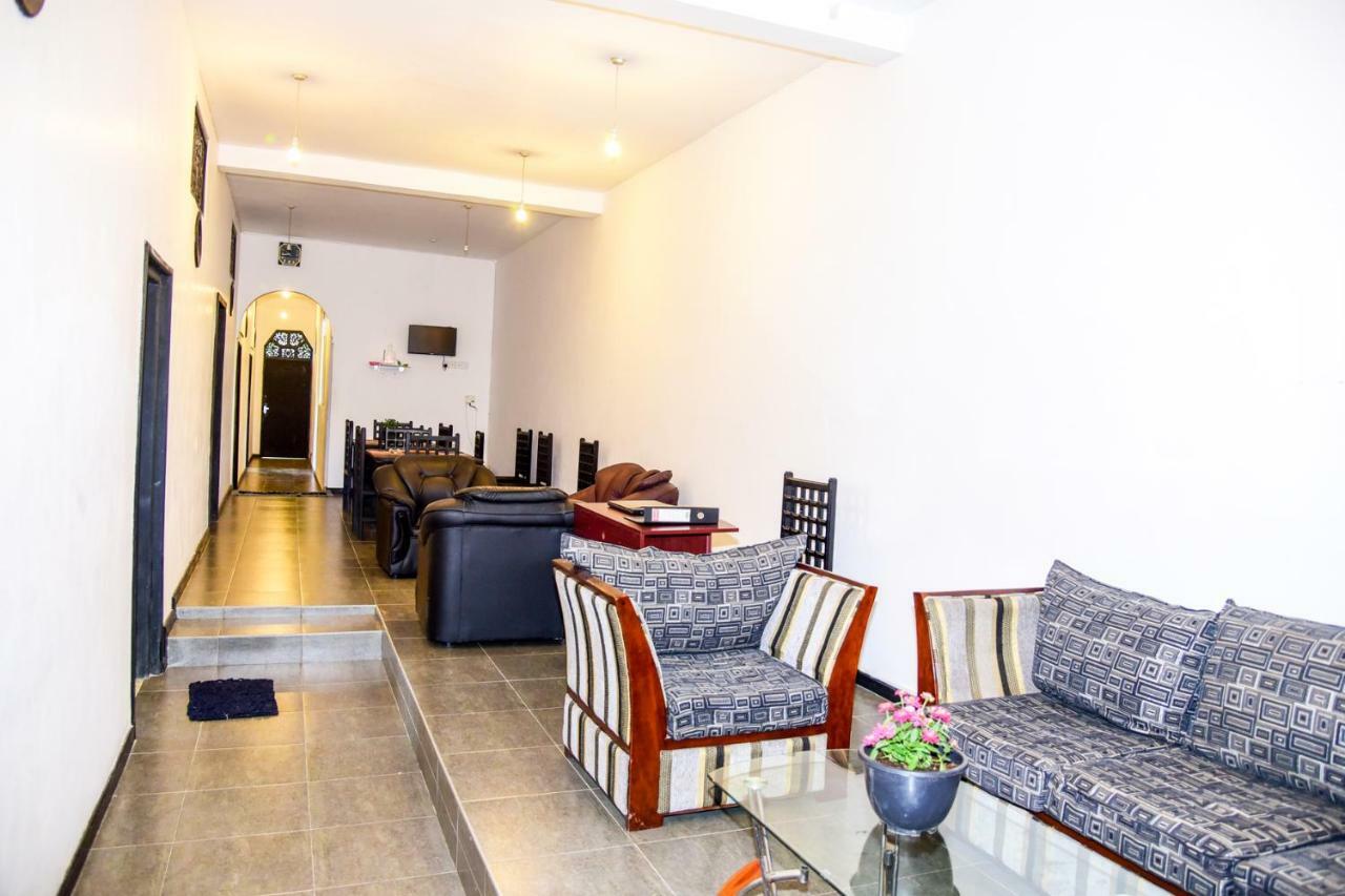 Shades Ella Hotel Екстериор снимка